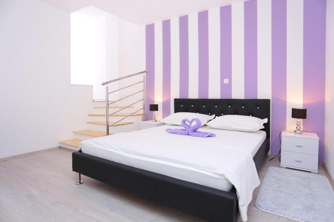 Apartments With A Parking Space Omis - 10362 المظهر الخارجي الصورة
